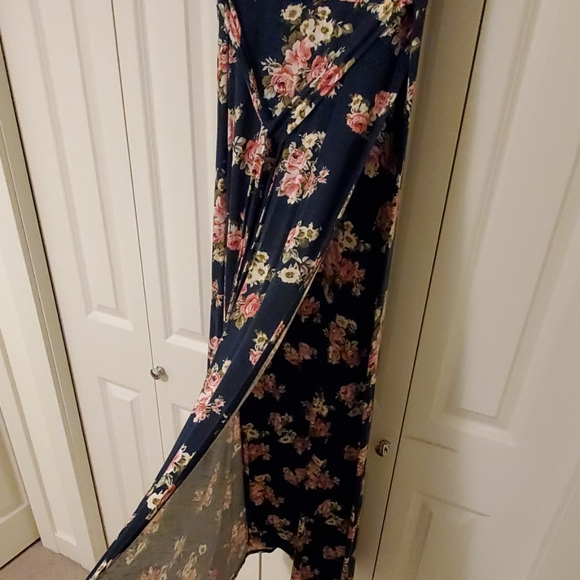 Maxi dress - Picture 2 of 2